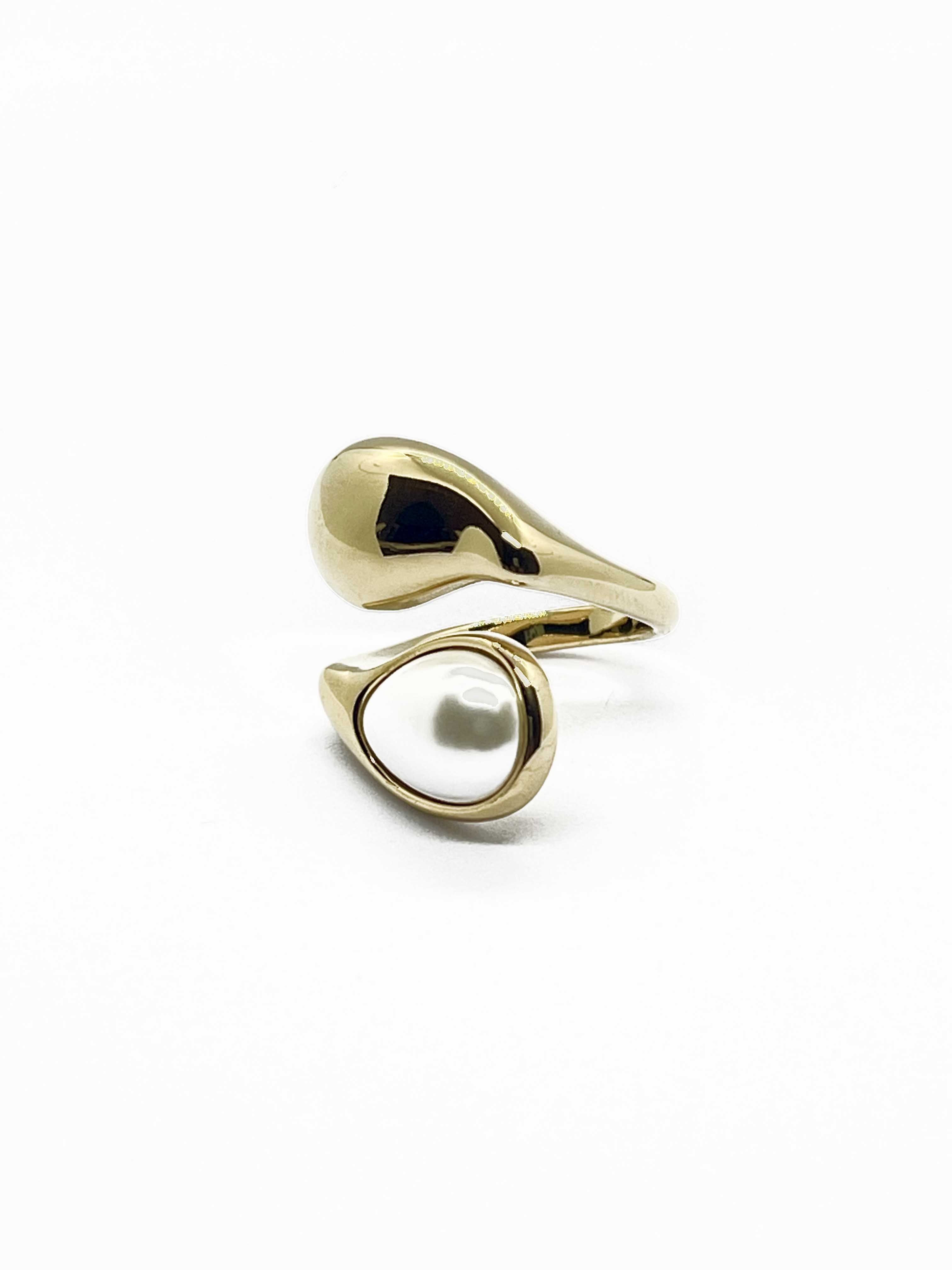 Elegant Gold Pearl Statement Ring - View 7