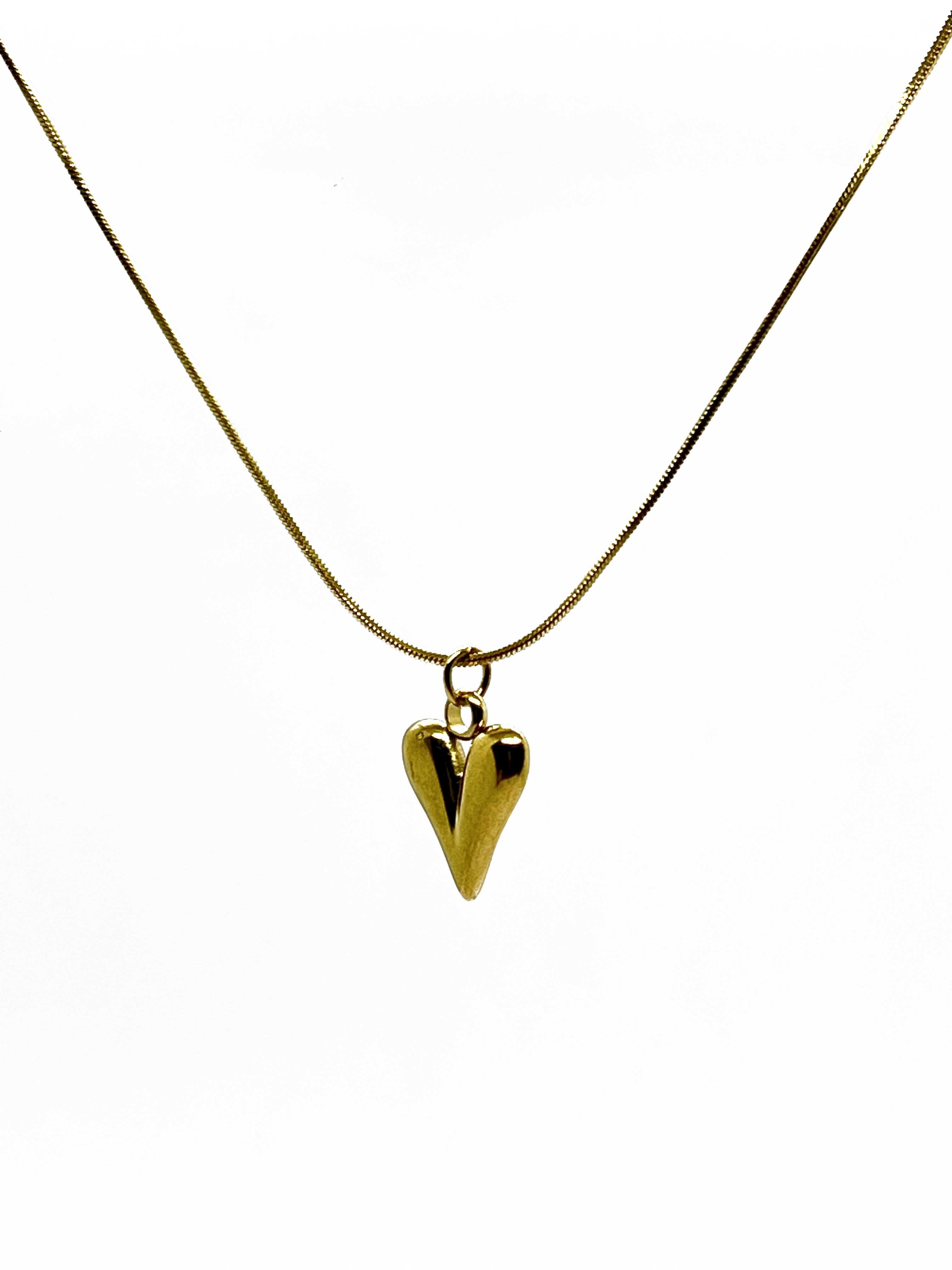 Bold Heart Pendant Cuban Link Choker – Stainless Steel