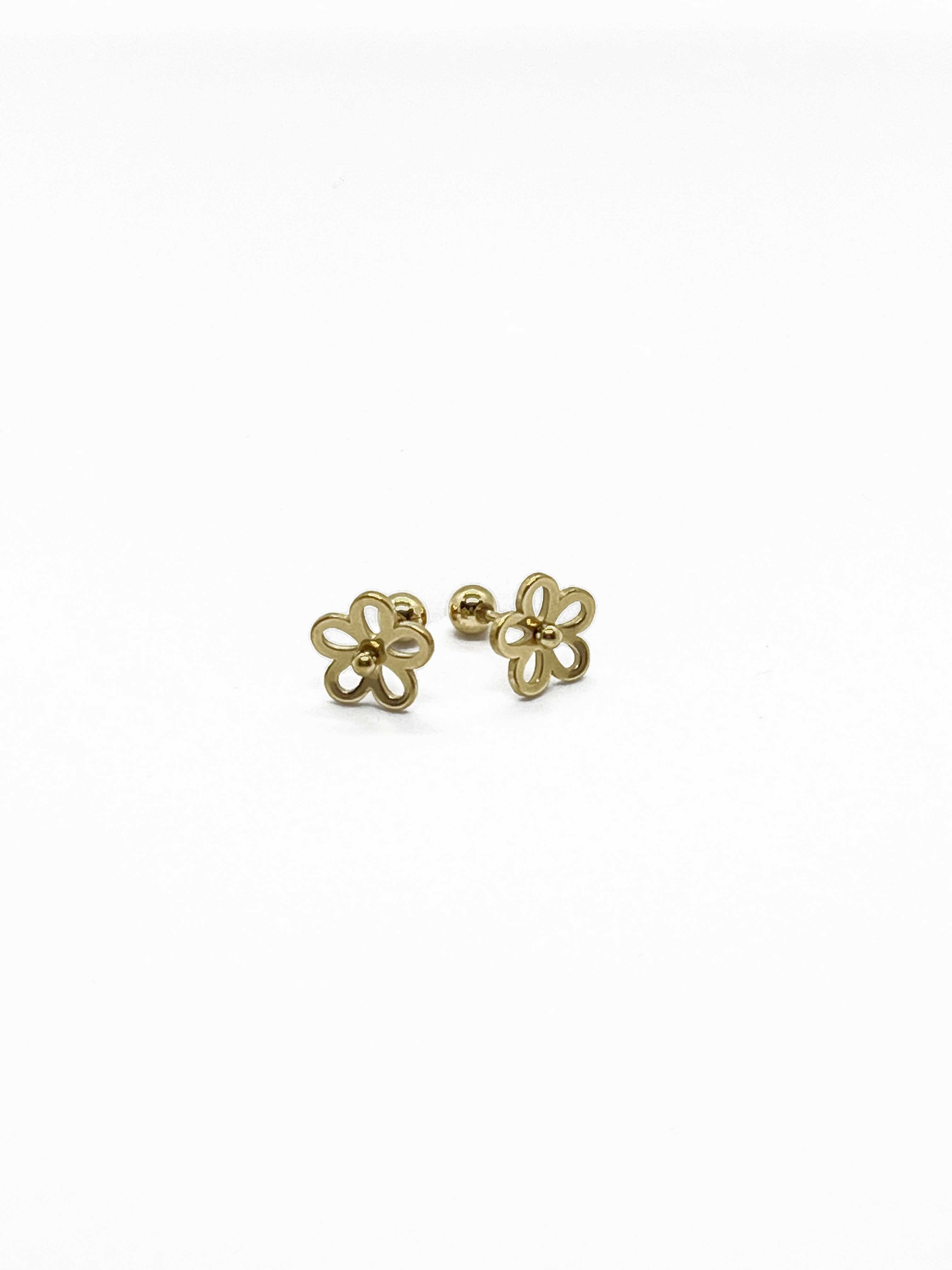 Sweet Floral Stud Earrings – 18K Gold Plated Stainless Steel