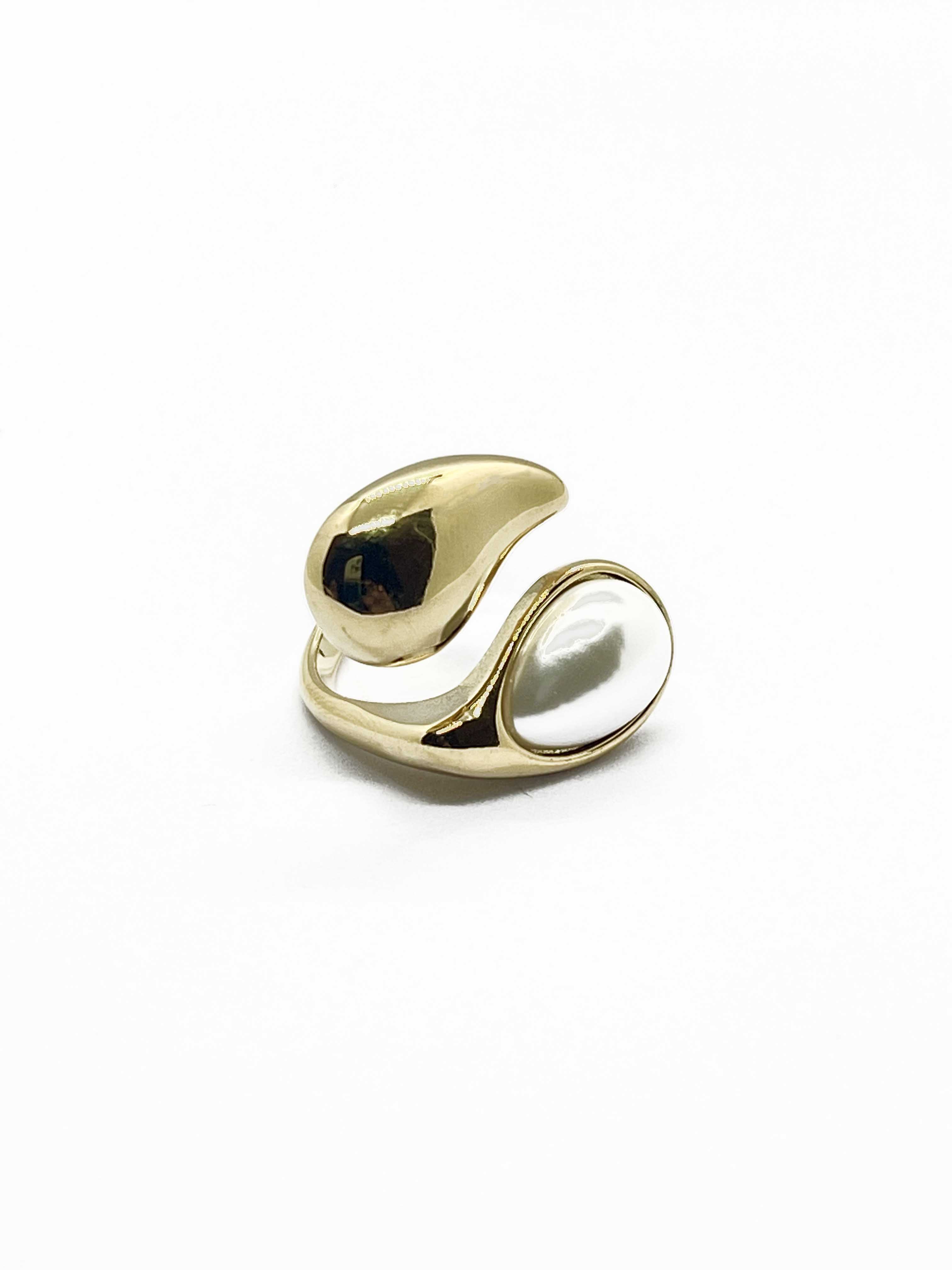 Elegant Gold Pearl Statement Ring