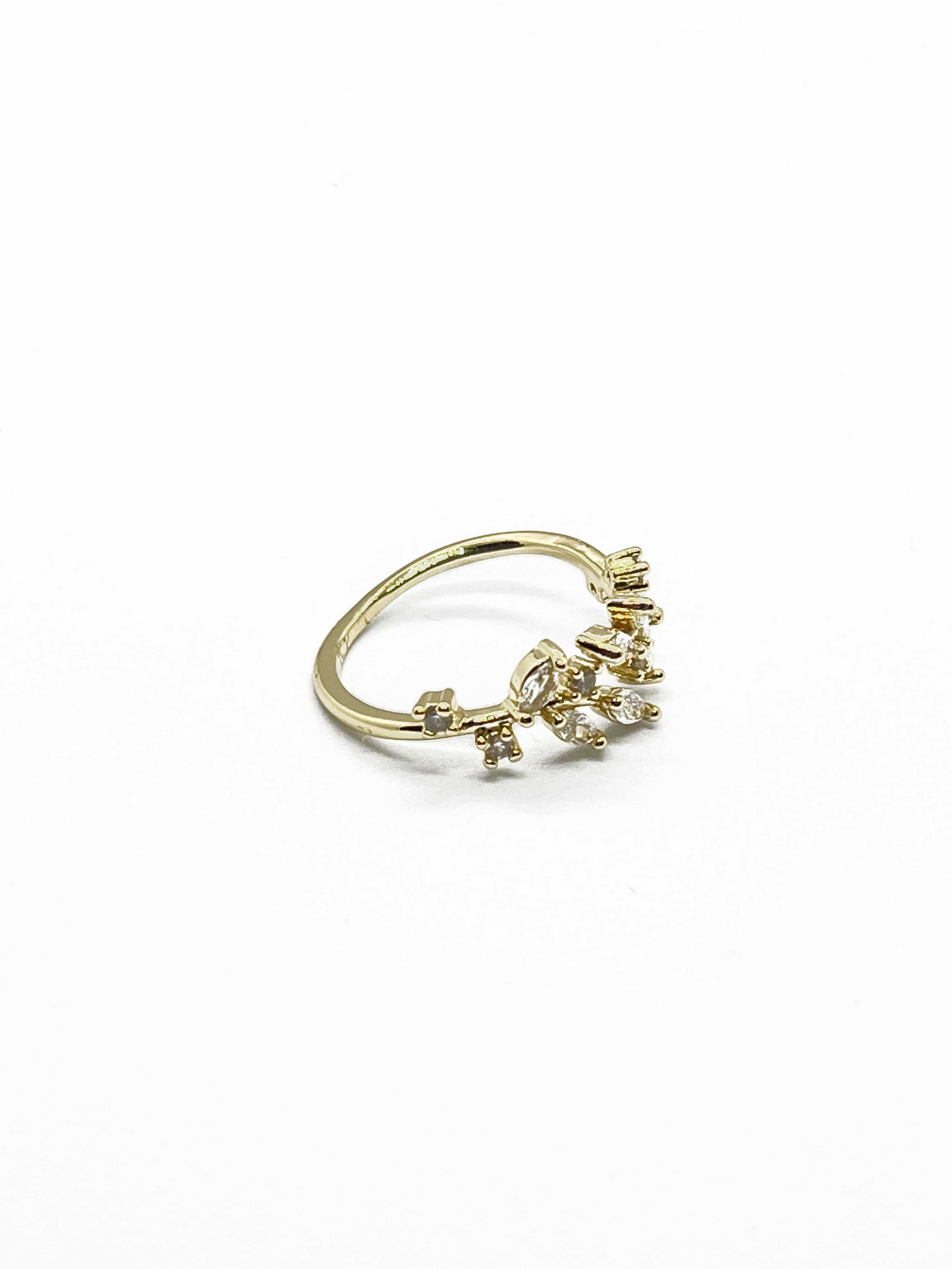 Timeless Floral Ring – Real Gold Plated, Elegant & Waterproof